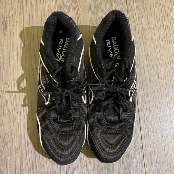 Saucony River running shoes size US 6 - Picture 2 of 4